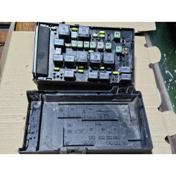 05144506AD Dodge Caravan Fuse Relay Box 2003-2007