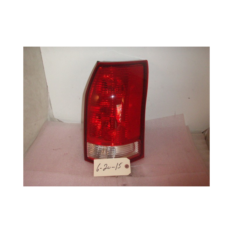 15851056 Saturn Vue Right Tail Lamp 2002-2007