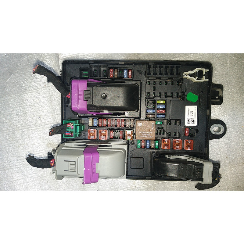 23134073 Cadillac CTS Rear Fuse Relay Fuse Box 2014-2018