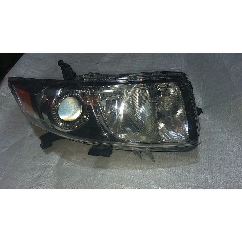 81130-12E20 Scion xB Right Headlight 2011-2015