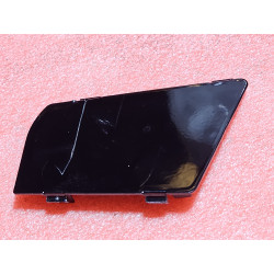 84347631 Chevrolet Tahoe Right Mirror Lower Cover Cap Trim 2015-2020