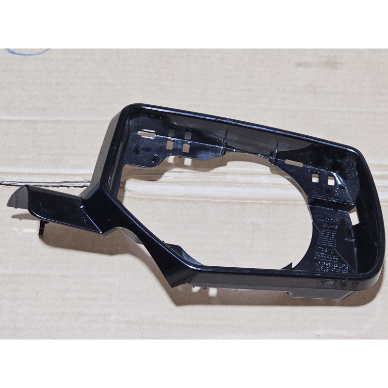 84347631 Chevrolet Tahoe Right Mirror Housing Frame (Black) 2015-2020