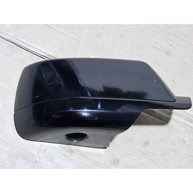 84347631 Chevrolet Tahoe Right Mirror Cover 2015-2020