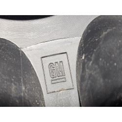 9597819 Chevrolet Silverado 2500 HD Wheel Rim Center Cover Cap (8 Lug)