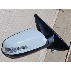 876201U050 Kia Sorento Right Heated Turn Signal Mirror 2011-2015