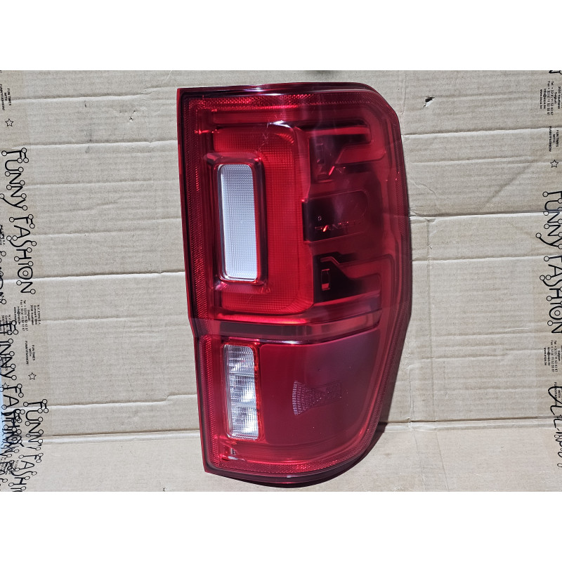 KB3B-13404-B Ford Ranger Right High LED Blind Spot Tail Lamp 2019-2023