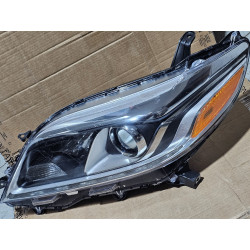 81150-08061 Toyota Sienna Left LED Halogen Headlight 2015-2020 81150-08060