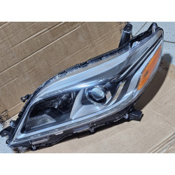 81150-08061 Toyota Sienna Left LED Halogen Headlight 2015-2020 81150-08060