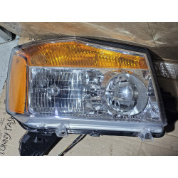 26010-9FF0A Nissan Titan Right Halogen Headlight 2008-2015 26010-9FD0A