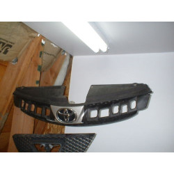 53101-AE050 Toyota Sienna Grille Insert Frame with Logo 2006-2010