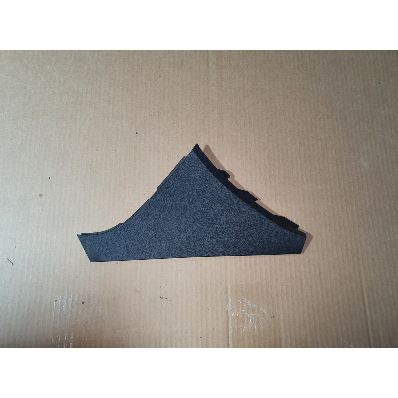 23235362 Cadillac ATS Right Center Console Extension Cover Trim Panel