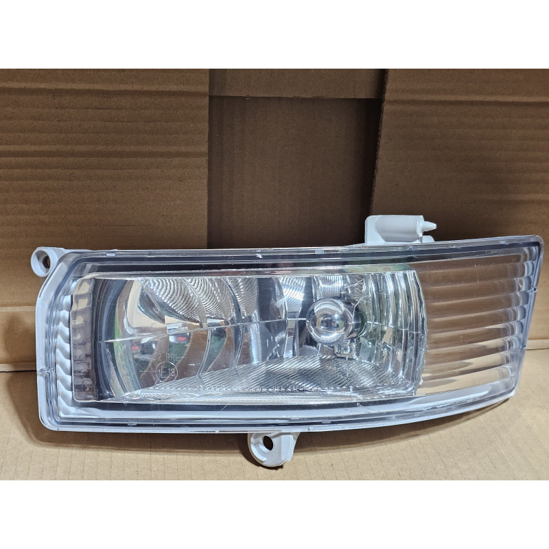 81220-06040 Toyota Camry Left Fog Lamp 2005-2006