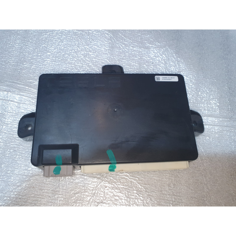 1045490-10-D Tesla Model X Rear Door Control Module 2016-2020