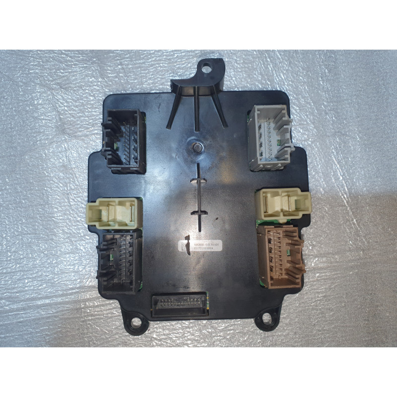 1062056-10-B Tesla Model X Rear Door Control Module 2016-2020
