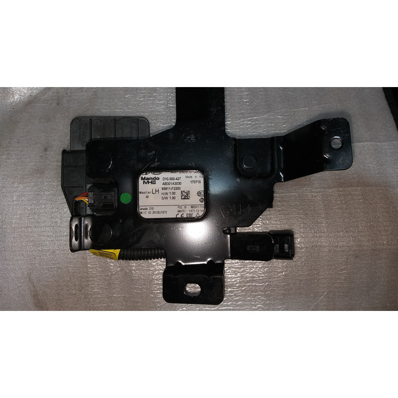 95811-F2200 Hyundai Elantra Left Rear Blind Spot Sensor Module 2016-2019