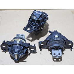 68375806AF Jeep Grand Cherokee Right Active Mount Bracket Insulator
