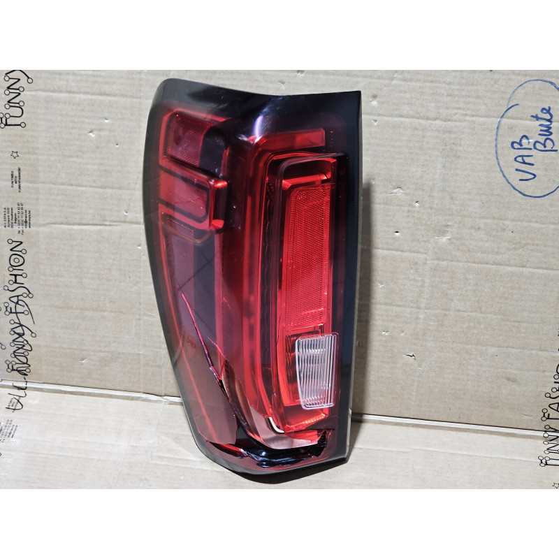 84565921 GMC Sierra 1500 Left LED Tail Lamp 2019-2025