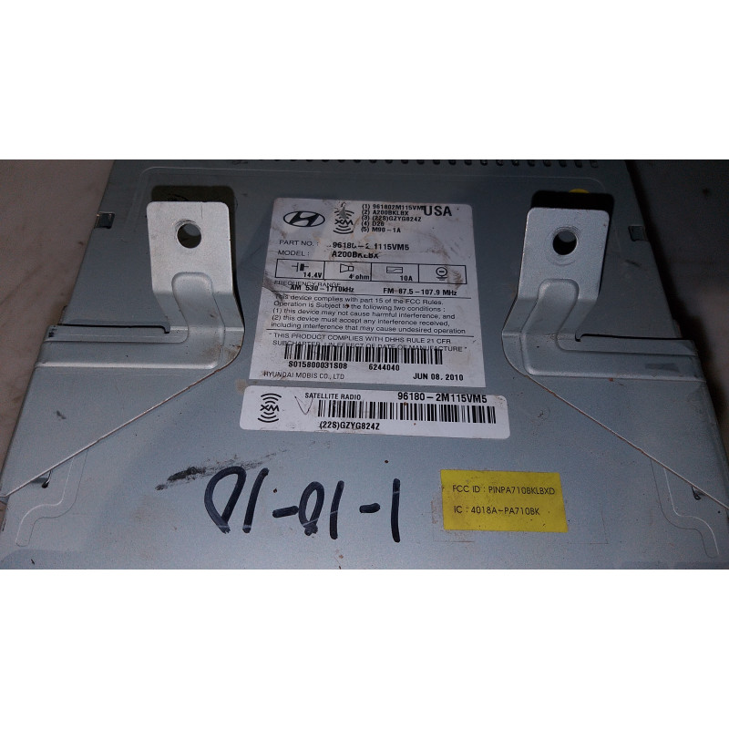 96180-2M115VM5 Hyundai Genesis Radio CD Player 2011-2012