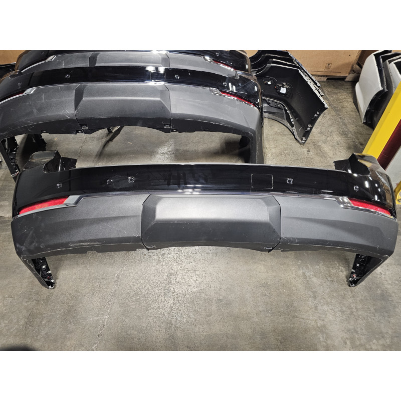 35660032 Chevrolet Tahoe Rear Bumper 2025 84977744