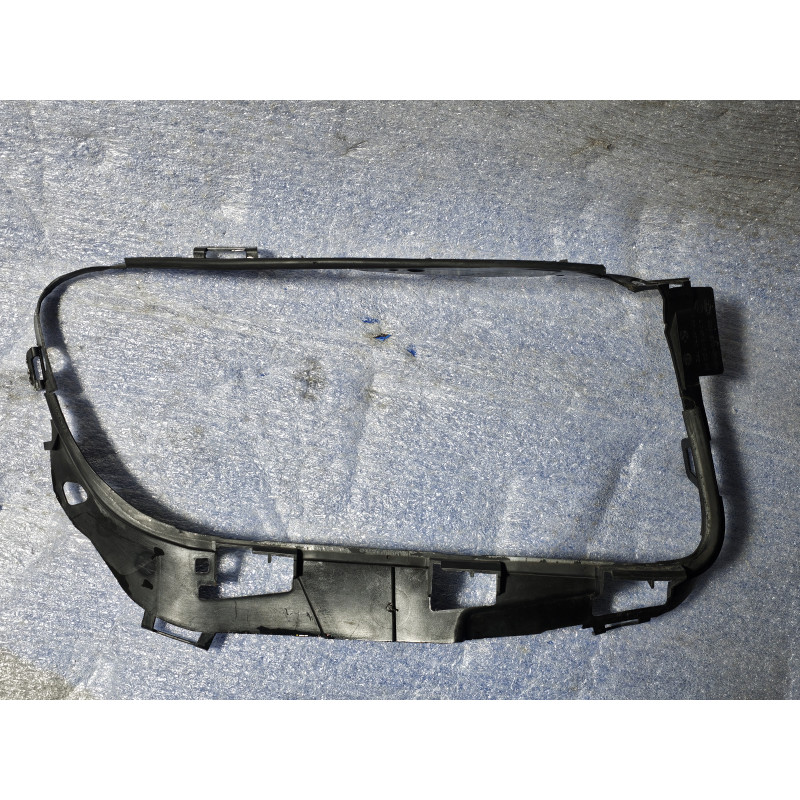 A2478260200 Mercedes-Benz GLB Right Headlight Seal Frame