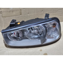 Hyundai Elantra Left Halogen Headlight 2001-2006