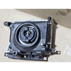 81110-04090 Toyota Tacoma Right Headlight 1997-2000