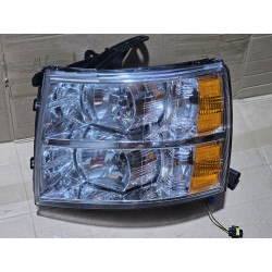 25962804 Chevrolet Silverado Left Halogen Headlight 2007-2014