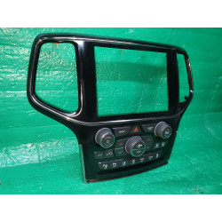 68388477AB Jeep Grand Cherokee AC Heater Climate Radio Drive Control