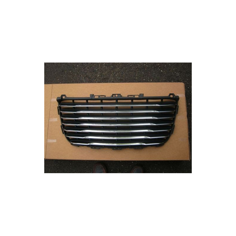 Chrysler 300 Grille 2011-2014