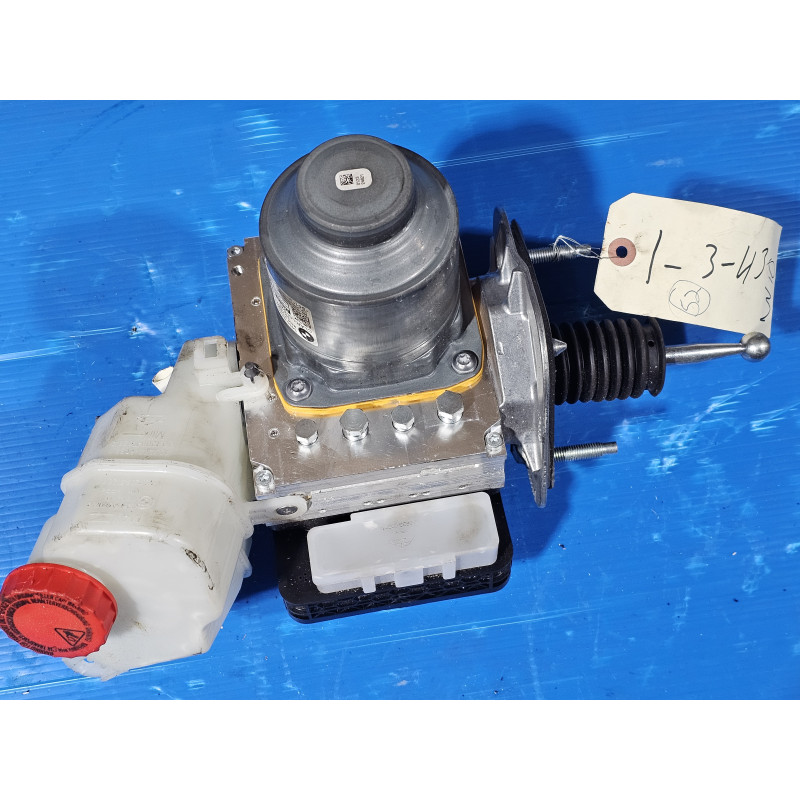 BMW X7 Brake Master Cylinder Booster ABS Pump 2018-2024