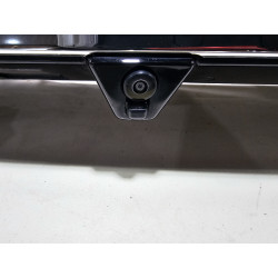 NL7B-13B433-AN Lincoln Navigator Tailgate Center LED Tail Lamp 2022-2024