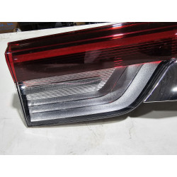 NL7B-13B433-AN Lincoln Navigator Tailgate Center LED Tail Lamp 2022-2024