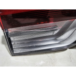 NL7B-13B433-AN Lincoln Navigator Tailgate Center LED Tail Lamp 2022-2024