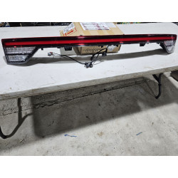 LC5B-13B433-A Lincoln Aviator Tailgate Center LED Tail Lamp 2020-2024