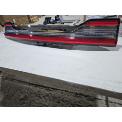 JL7B-13B433-AR Lincoln Navigator LED Third Brake Center Tail Lamp 2018-2021