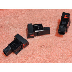 25290-6CA0A Nissan Versa Emergency Hazard Warning Light Button Switch