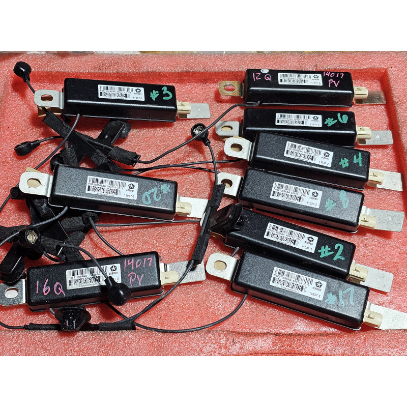 68210666AA Dodge Challenger Radio Antenna Amplifier Module Sensor 2015-2023