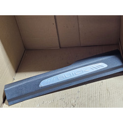 23330941 Buick Envision Right Sill Scuff Plate Cover Trim Panel 2016-2020