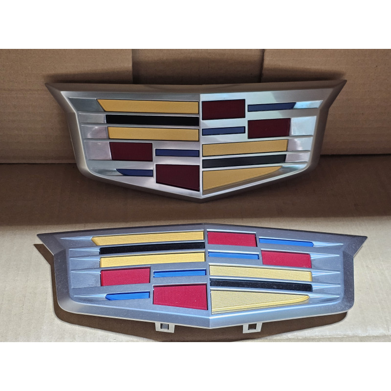 23182045 Cadillac Escalade Grille Logo Emblem 2015-2024 84754506