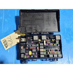 68417603AA Jeep Grand Cherokee Power Distribution Center Relay Fuse Box