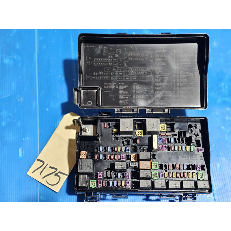 68498421AA Dodge Durango Power Relay Fuse Box 2021-2026