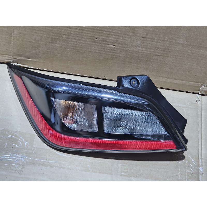 92405-J9520 Hyundai Kona Left Tail Lamp 2022-2023