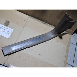 23433408 GMC Yukon Left Front Sill Scuff Plate Trim Cover 2015-2020