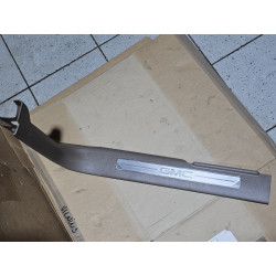 23433408 GMC Yukon Left Front Sill Scuff Plate Trim Cover 2015-2020