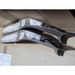 23433586 GMC Yukon Right Front Sill Scuff Plate Trim Cover 2015-2020
