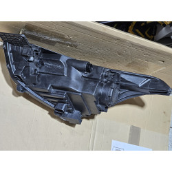 92102-M4000 Hyundai Creta Right Halogen Headlight 2014-2020