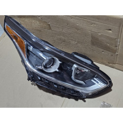 92102-M7000 Kia Forte Right Halogen Headlight 2019-2021