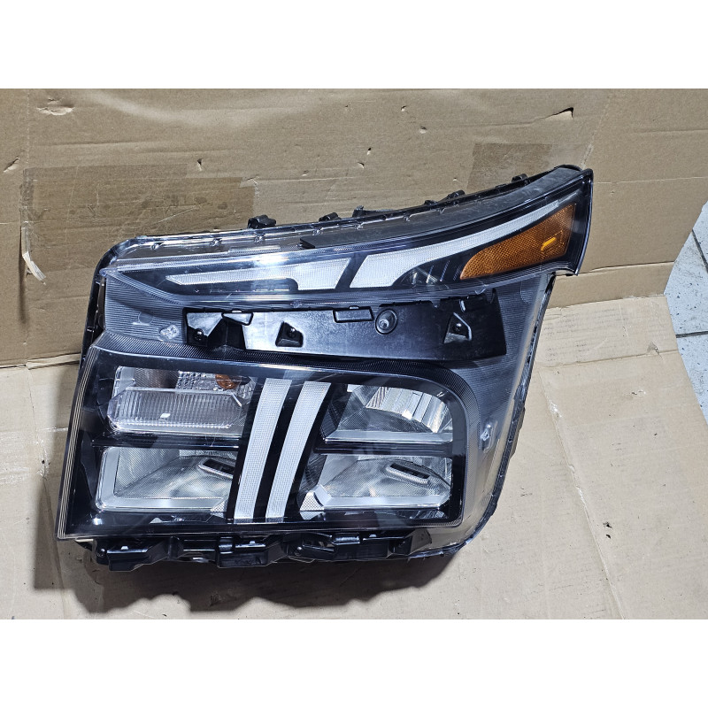 92101-S2500 Hyundai Santa Fe Left Full LED Headlight 2021-2023 92180-S2600
