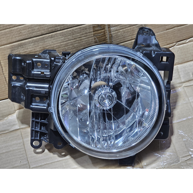 81140-35465 Toyota FJ Cruiser Right Headlight 2007-2014