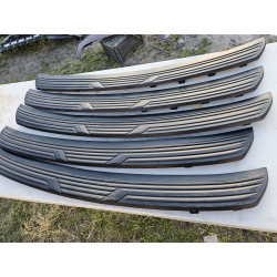 84286523 Chevrolet Tahoe Rear Bumper Step Pad Molding Trim 2021-2026